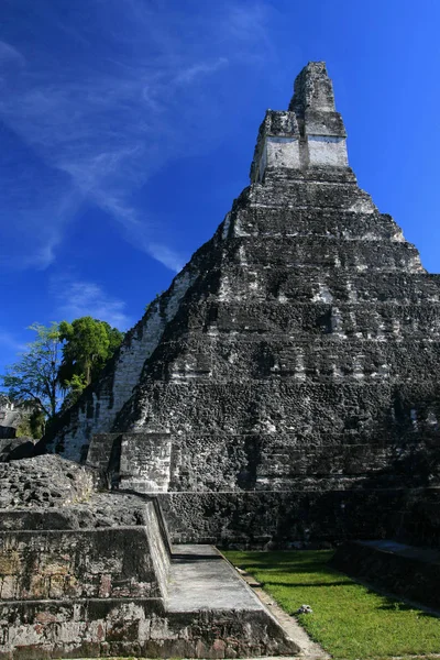 Mayský chrám v Tikal — Stock fotografie