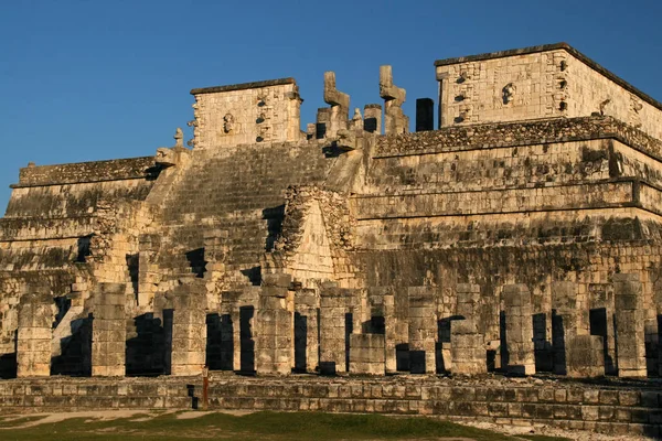 A harcosok templomát / Chichen Itza, Mexikó — Stock Fotó