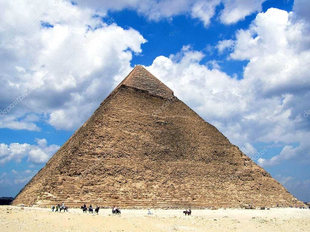 Pyramid of Khafre 