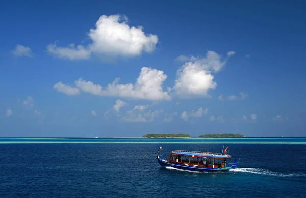 Dhoni - barco tradicional maldivo — Foto de Stock