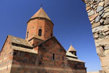 Sevanavank, Ermenistan Sevan Gölü yarımadasında bulunan manastır kompleksi. 