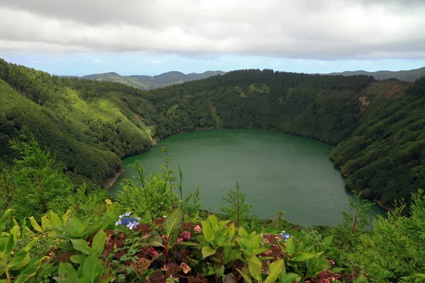 Lagoa Rasa Egy Régi Vulkanikus Kráterben Sao Miguel Sziget Azori — Stock Fotó