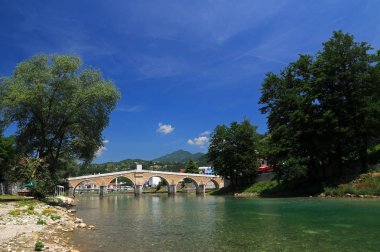 Bosna-Hersek 'in Konjiç kentindeki Eski Köprü