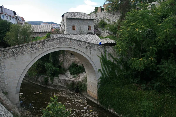 弯的桥 莫斯塔尔 波斯尼亚和黑塞哥维那 — 图库照片