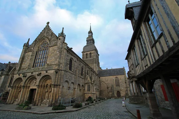 Iglesia Saint Sauveur Dinan Bretaña Francia —  Fotos de Stock