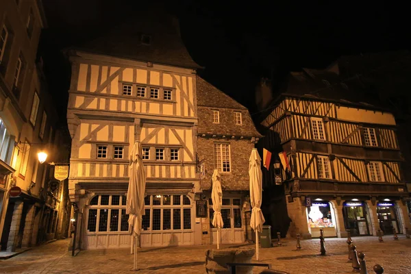 Casas Medievales Dinan Noche Bretaña Francia —  Fotos de Stock
