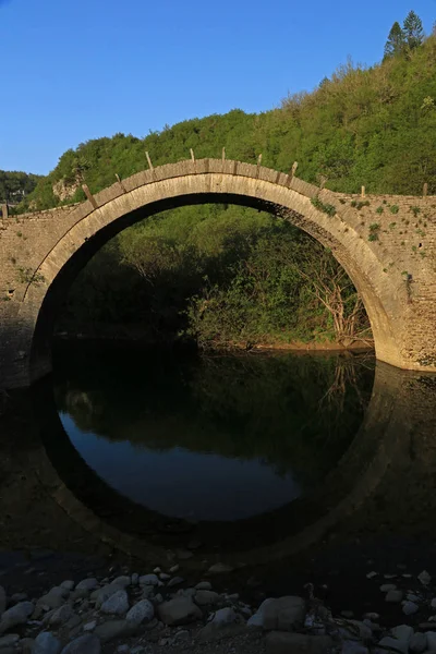Steinbrücke Plakida Oder Kalogeriko Zagori Epirus Griechenland — Stockfoto