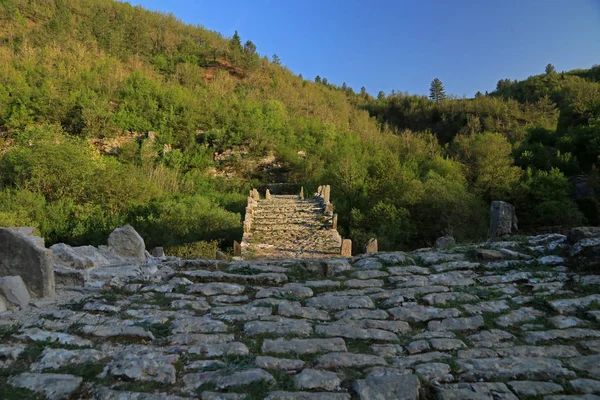 Stone Bridge Plakida Lub Kalogeriko Zagori Epirus Grecja — Zdjęcie stockowe