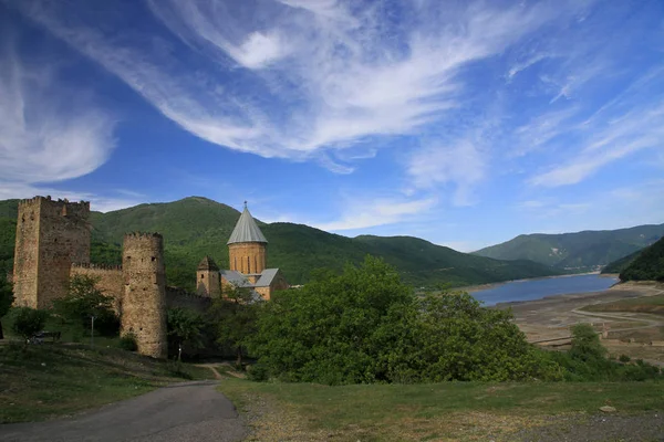 Ananuri Castelo Medieval Rio Aragvi Geórgia — Fotografia de Stock