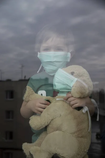 Coronavirus Covid Boy His Stuffed Puppy Protection Masks Look Window — Stock Photo, Image