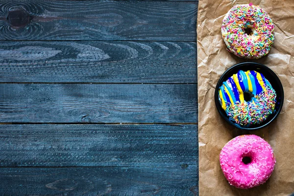 Composición colorida del desayuno Donuts — Foto de Stock