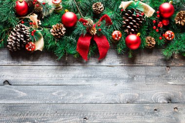 Renkli baubles ile Noel çerçeve