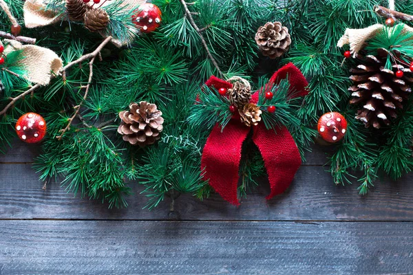 Quadro de Natal com bugigangas coloridas — Fotografia de Stock