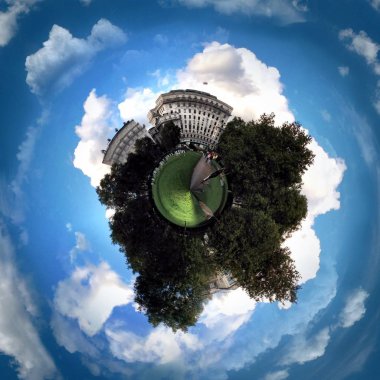  Buckingham Sarayı, Londra 