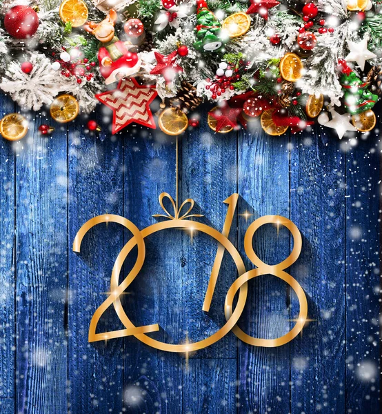 2018 Hyvää uutta vuotta ja hyvää joulua runko Snow ja rea — kuvapankkivalokuva