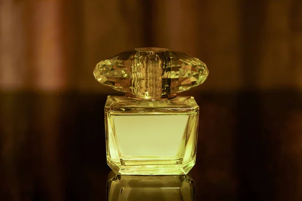 Butelkę perfum — Zdjęcie stockowe