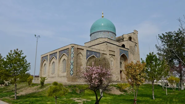 Kaffol Shoshiy Mausoleo, città di Tashkent, Uzbekistan — Foto Stock
