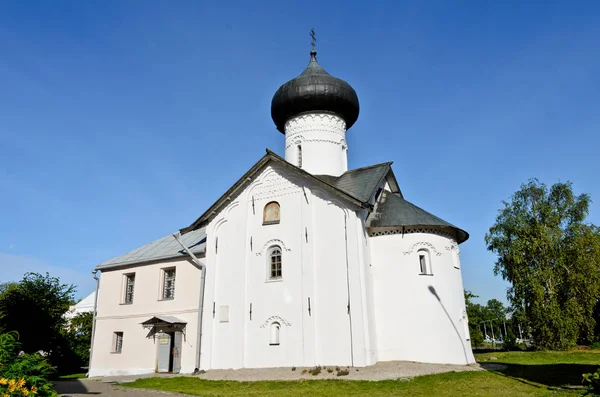 Yaroslav's Court (Velikiy Novgorod) — Stock Photo, Image