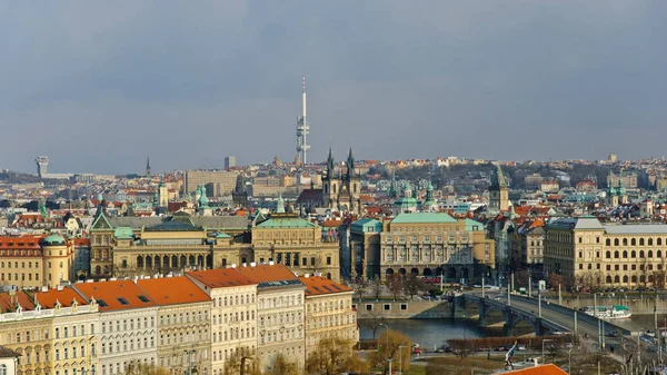 Prag kalesinden Prag manzarası