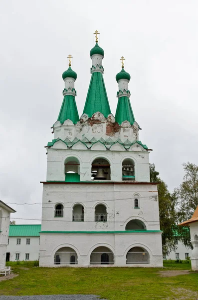 Belfry de Mosteiro de Alexander-Svirsky — Fotografia de Stock
