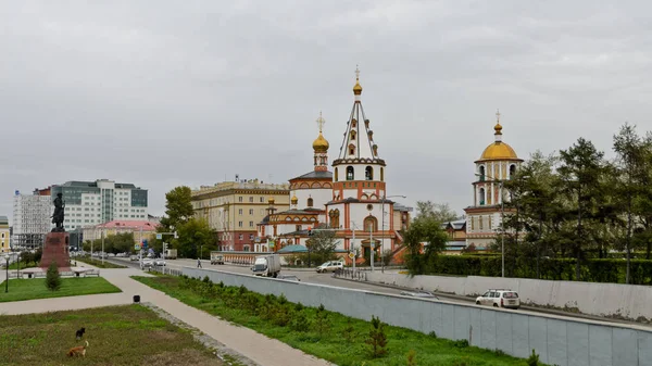 顿悟的大教堂 伊尔库茨克 俄罗斯 2015年9月 图片被采取了09 2015 — 图库照片