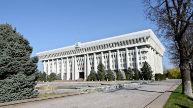 Bişkek, Kırgızistan - 13 Mart 2016: Kırgızistan Parlamento