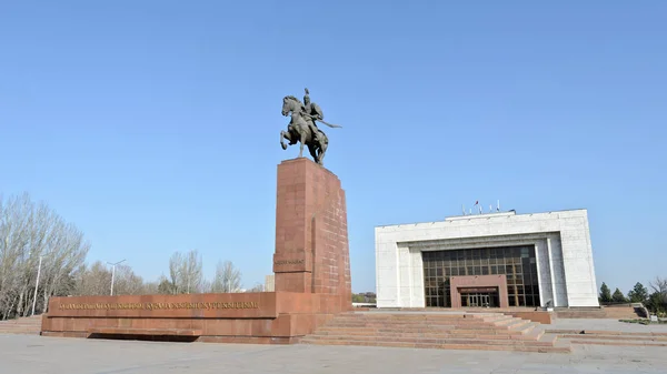 Бишкек Кыргызстан Марта 2016 Года Памятник Манасу — стоковое фото