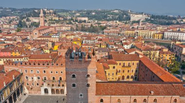 Verona, İtalya - 09 Mart 2011: Şehir Manzaralı