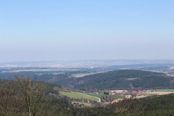 Paisagem checa, vista panorâmica para a cidade Ceske Budejovice — Fotografia de Stock