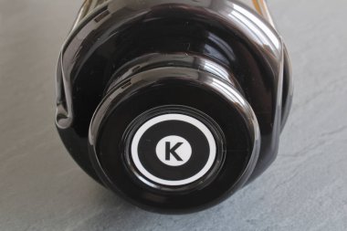 Toner siyah rengi koyu gri arka plan clo üzerinde izole ile