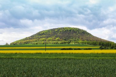 Dağ RIP yakınındaki Roudnice nad Labem. Çek manzara