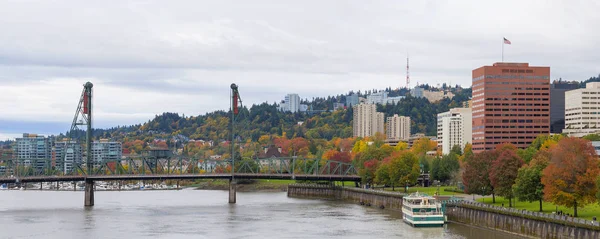 Panorama de Downtown Waterfront Park de Portland Oregon — Foto de Stock