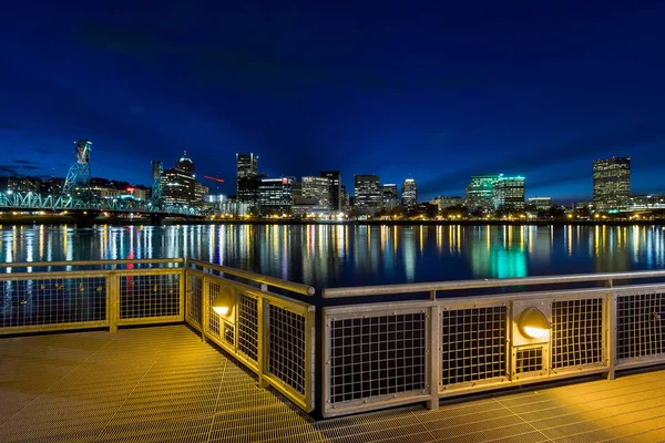 Portland Panorama z Eastbank Esplanade v noci — Stock fotografie