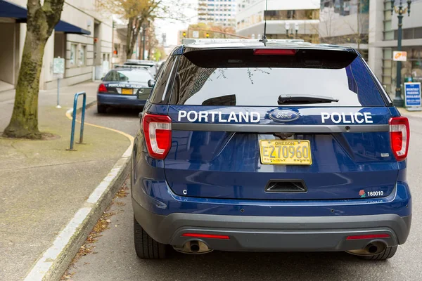 Portland police sport utility vehicle zurück — Stockfoto