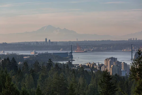 Vancouver Bc sabah görünümünün bağlantı noktası — Stok fotoğraf