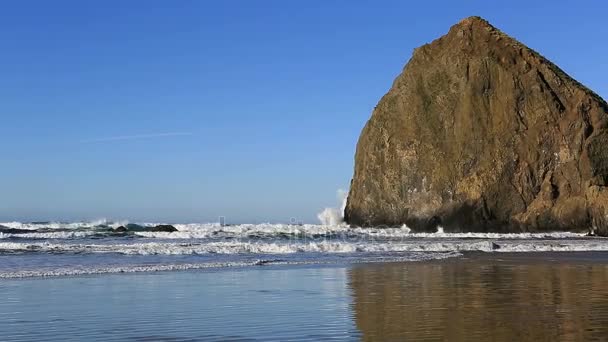 Alta Definizione 1080P Zoom Fuori Film Bella Cannon Beach Con — Video Stock