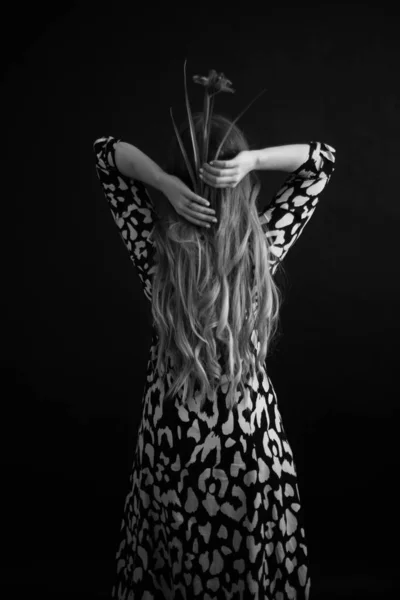 Чорно Біла Мистецька Мода Сюрреалістичний Портрет Красивої Жінки Деталі Тіла — стокове фото