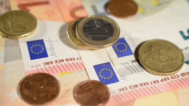 Eurogeld rotiert im Kreis — Stockvideo