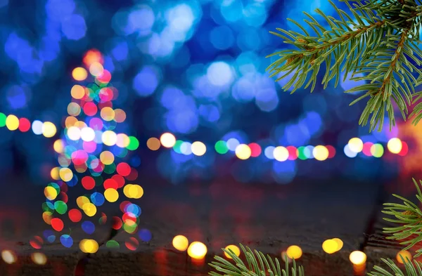 Fundo azul com árvore de Natal — Fotografia de Stock