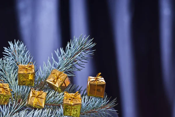 Detalle de la ramita de Navidad con decoración de Navidad — Foto de Stock