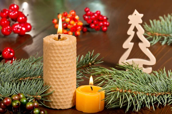 Dekoracja świąteczna świecami — Zdjęcie stockowe