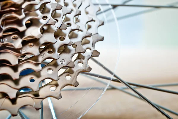 Detalhe da mudança - Velocidade e corrente de nova bicicleta — Fotografia de Stock