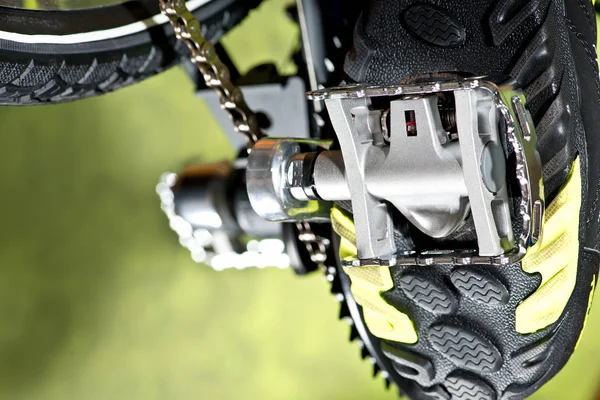 Detalhe da trilha do ciclo com pedal — Fotografia de Stock