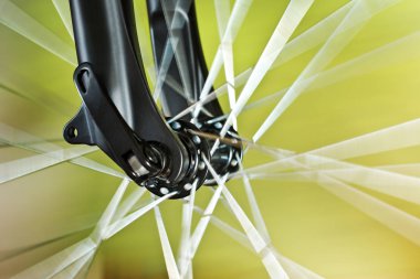 Yeni bisiklet ön tekerlek detay