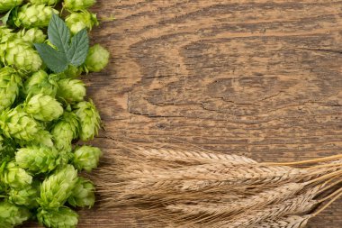 Metin için yer ile Woden Resepsiyon koniler arpa ile atla.