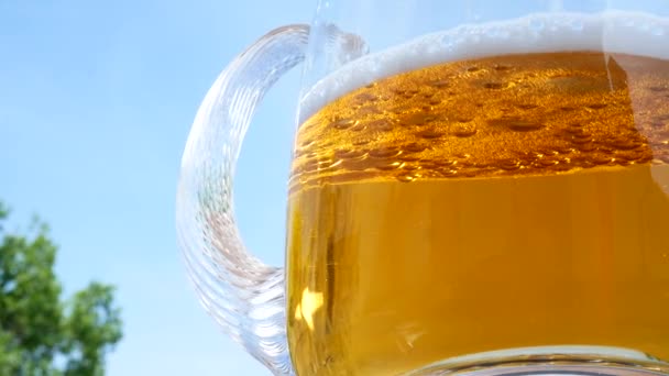 détail de verre de bière .