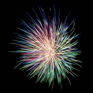 siyah arka plan üzerinde renkli havai fişek