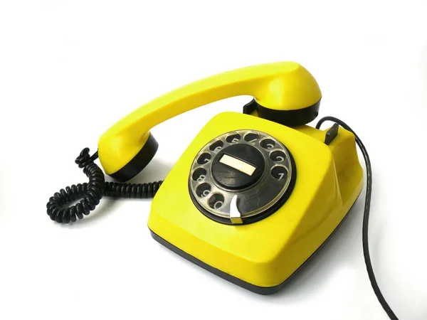 Telefono Vintage Telefono giallo Telefono giallo Telefono rotativo giallo Telefono nero Telefono rotante funzionante Telefono giallo Telefono sovietico Telefono Vintage Telefono giallo Telefono giallo Telefono rotante nero Telefono rotante funzionante Telefonino giallo — Foto Stock