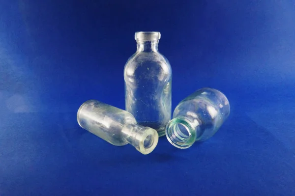 Kis Vintage palackok palackok dekoratív apró palackok Retro Home Decor kis gyógyszer palackok dekoratív tiszta üveg palackok gyógynövény üveg beállítása — Stock Fotó