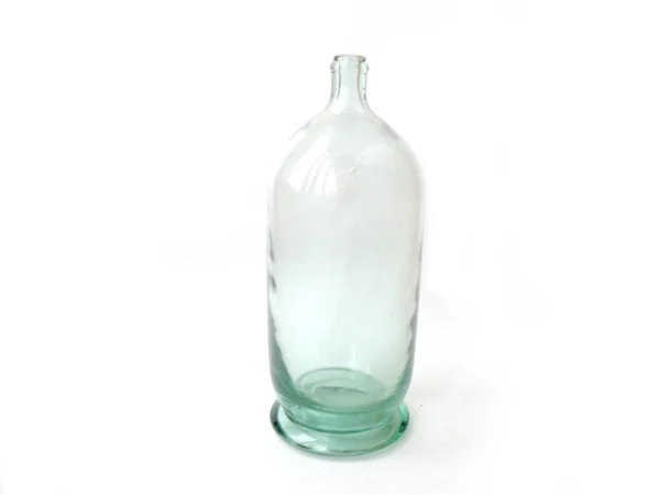 Vintage-Glas, kleine Glasfläschchen, kleine Glasflasche mit Korken für Ölflasche, Weißglasflasche mit Blütendekanter mit Stopfen auf weißem Hintergrund blaues Glas antike Flasche — Stockfoto